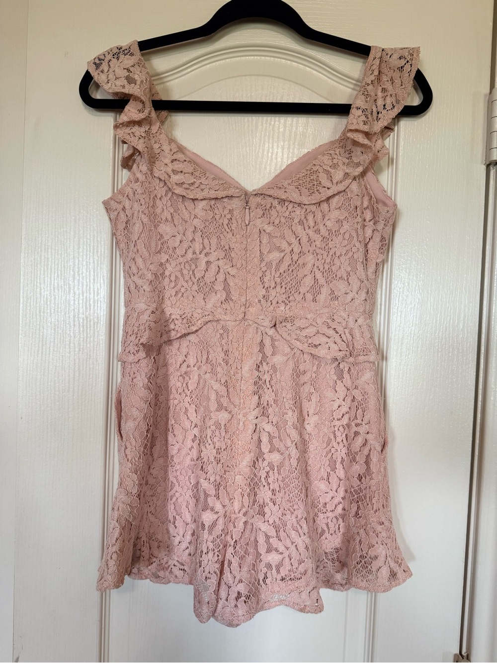 BCBGeneration Blush Lace Ruffle Romper - Picture 4 of 6